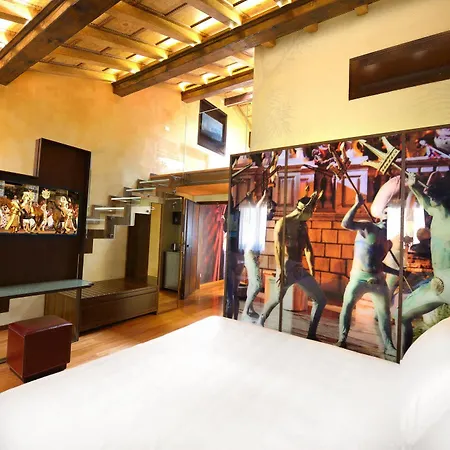 Centre And Guest house 2*